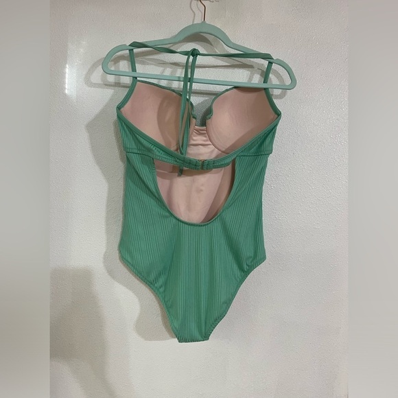 Shade shore, one piece, bathing suit size 36D NWOT - Picture 4 of 6